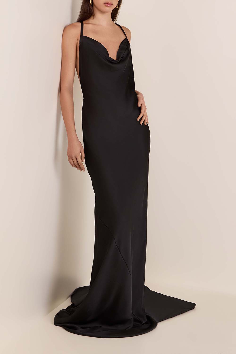 תמונת כל הלוק של שמלת מקסי